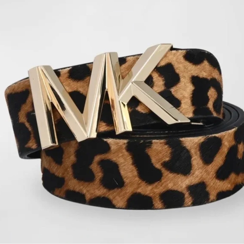 Leopard-Print Calf Hair Waist Belt
Michael Kors - Picture 3 of 3